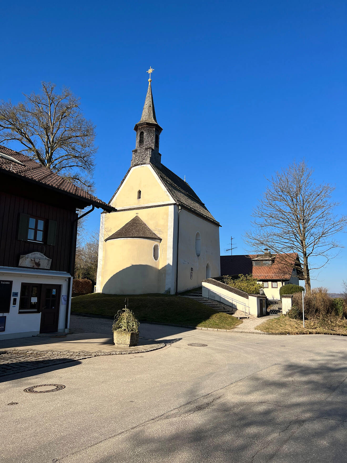 St. Johannes Baptist, 82335 Berg